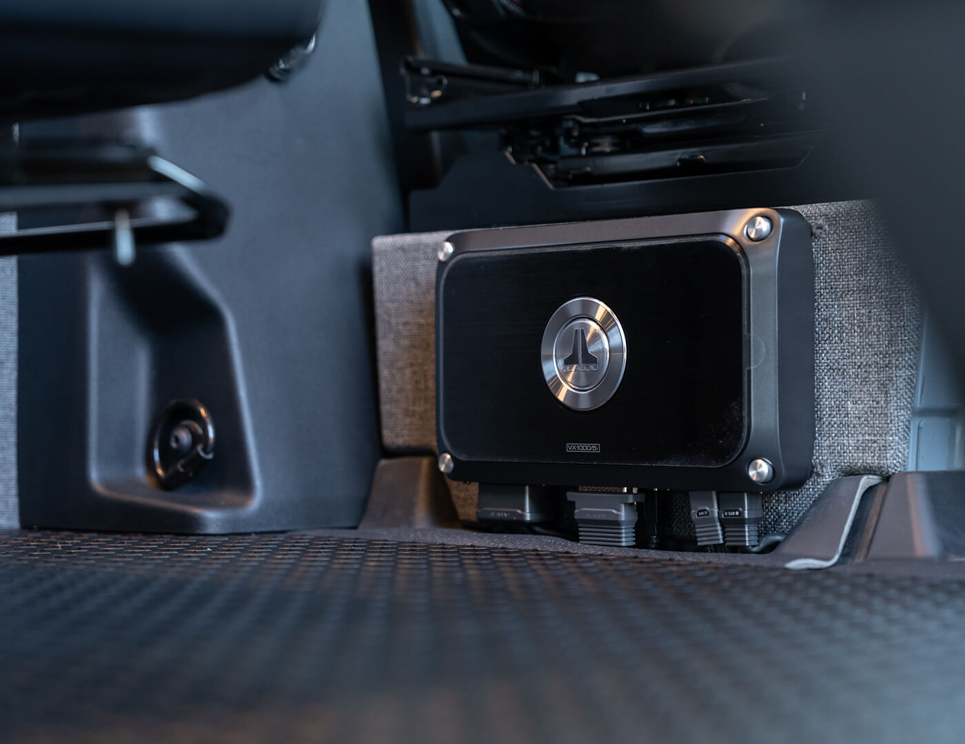 custom van conversion transporter 2022 mercedes benz sprinter 144 4wd upgraded JL audio package