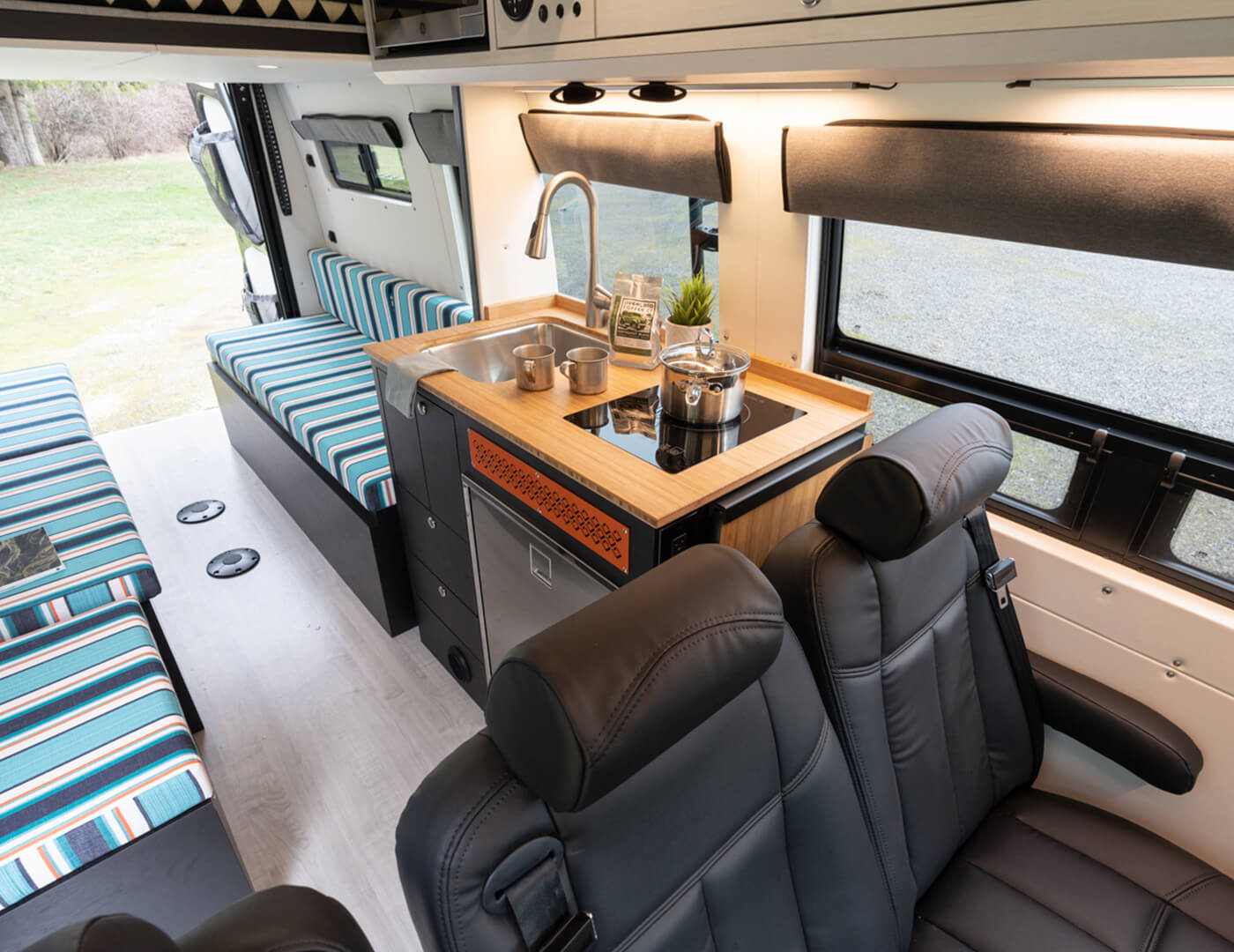 custom 2022 Mercedes-Benz Sprinter 170 high roof van 4WD seat five sleep four