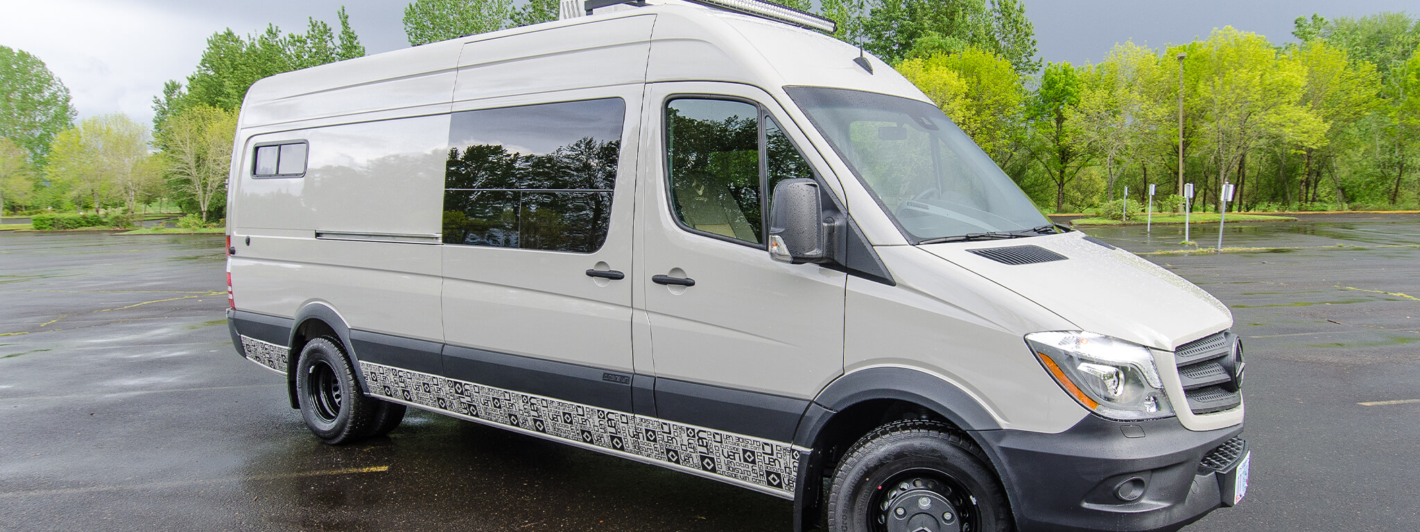 Travel 4 sleep 2 with a full shower that is great to get off grid to camp in luxury
